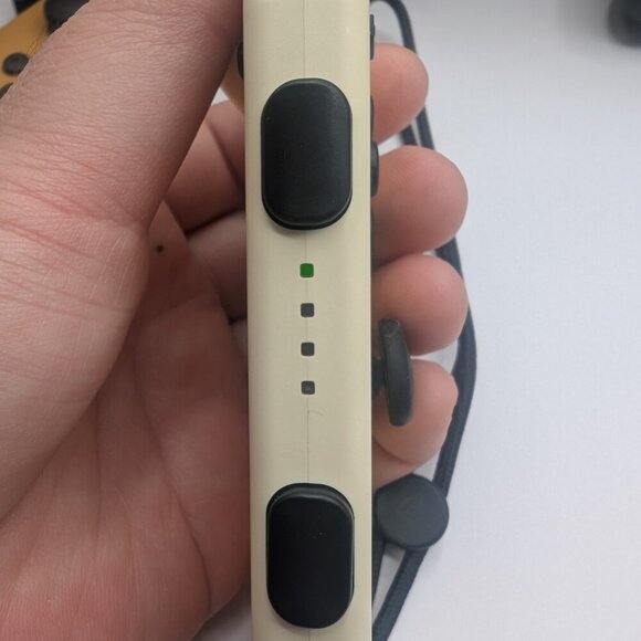 Nintendo Switch Console Pikachu & Eevee Pokémon Lets Go 2018 Edition w/ Pokeball - Picture 3 of 8